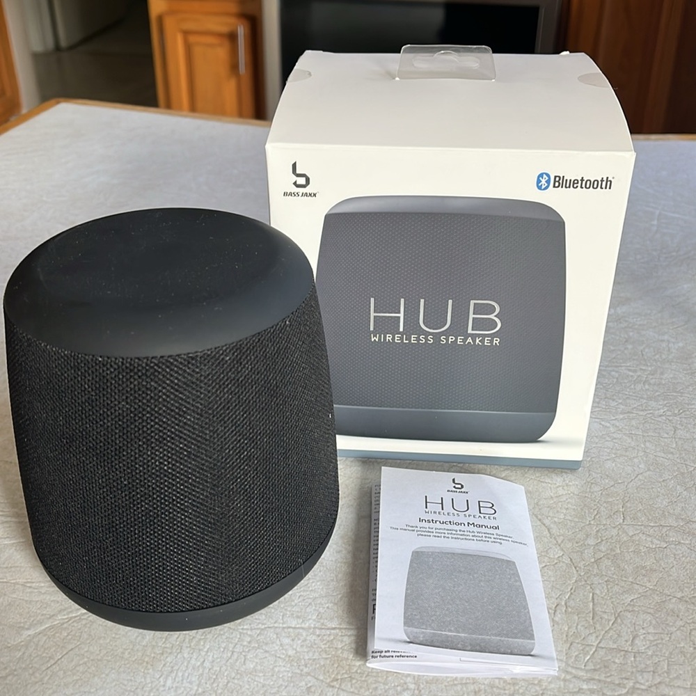 Hub Wireless Speaker - Black - Picture 5 of 6